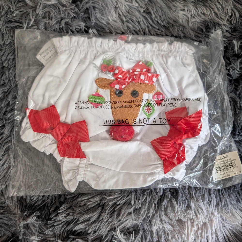 Mud Pie White Diaper Cover with Red Bows and Reindeer Applique